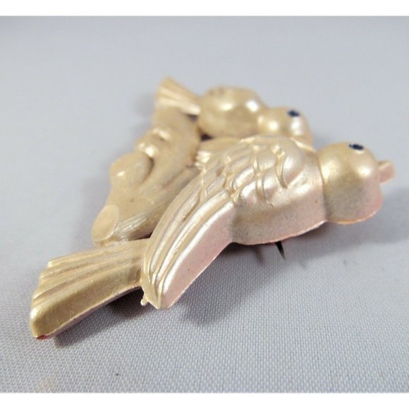 Vintage 1940 Celluloid tan figural 2 Birds on a branch with fire flame Brooch - Picture 3 of 9